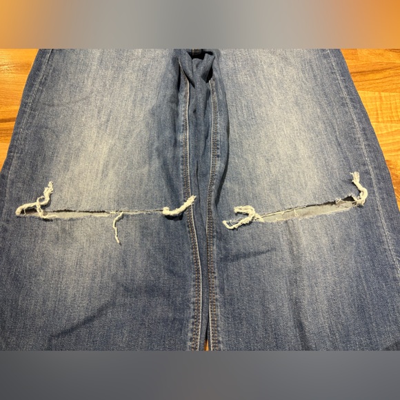 American Eagle Super High Rise Baggy Wide Leg Jean Size 4 Short - Picture 3 of 13